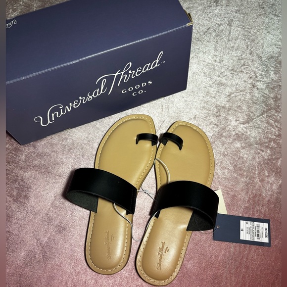 BRAND NEW! Gorgeous Summer Sandals with Toe Strap! Cute and comfy! - Picture 1 of 15